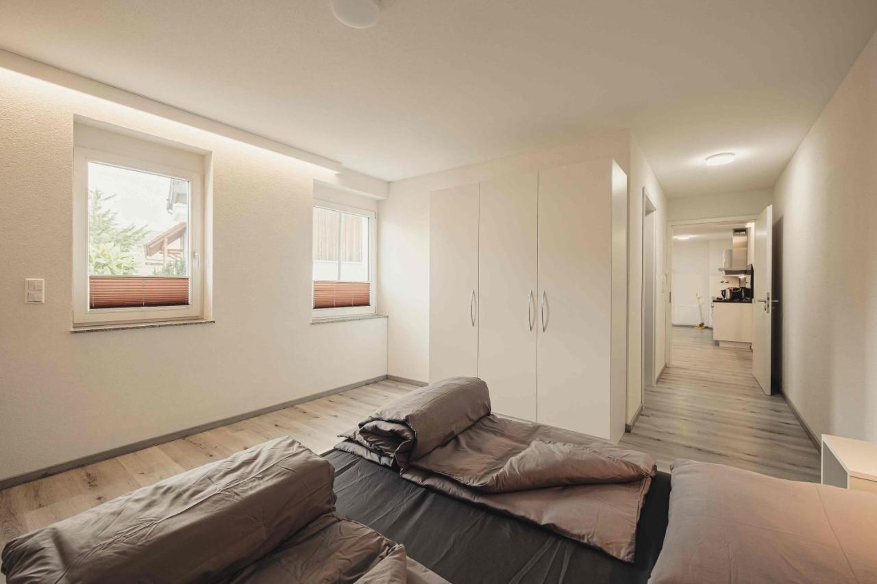 Ferienwohnungen Und Boardinghouse Heimbach In Renchen エクステリア 写真